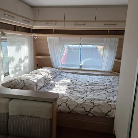 Przyczepa Kempingowa Na Sloneczna Polana Campsite Nowy Probark